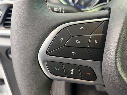 New 2026 Chrysler Pacifica Pinnacle image 18