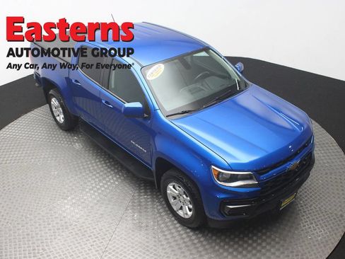 Used 2022 Chevrolet Colorado LT RWD image 3