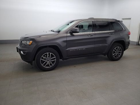 Used 2020 Jeep Grand Cherokee Laredo w/ Laredo X Package image 2
