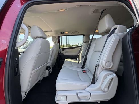 Certified 2026 Honda Odyssey EX-L image 10
