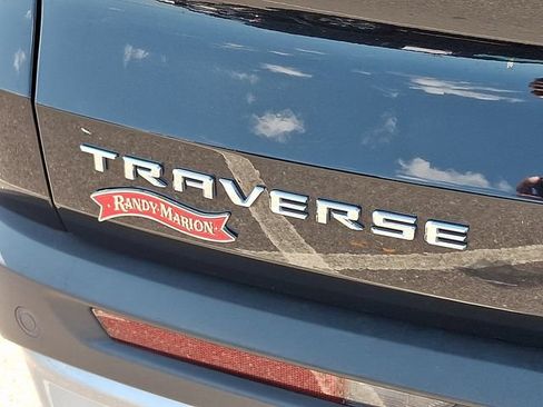 Used 2024 Chevrolet Traverse LT FWD image 26
