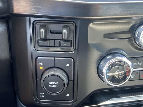 New 2026 Ford F250 Lariat w/ Black Appearance Package image 20