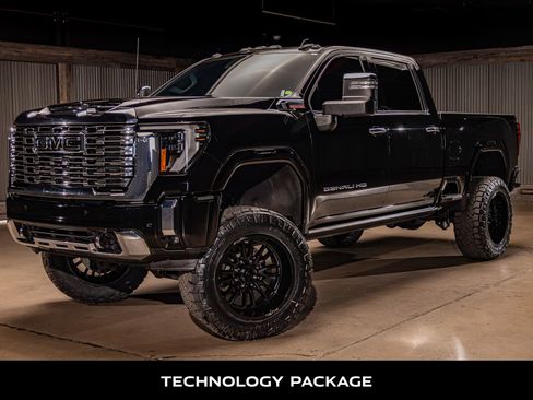Used 2024 GMC Sierra 2500 Denali w/ Denali Reserve Package image 5