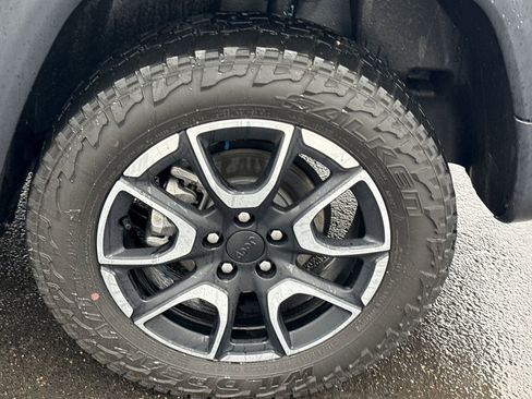 Used 2024 Jeep Compass Trailhawk w/ Trailer Tow Group image 11