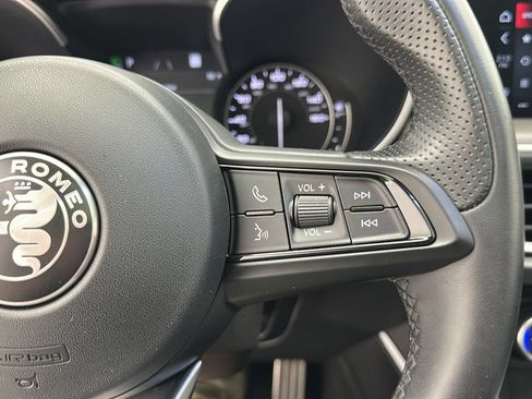 Used 2023 Alfa Romeo Stelvio Ti w/ Active Assist Plus Package AWD/4WD image 18