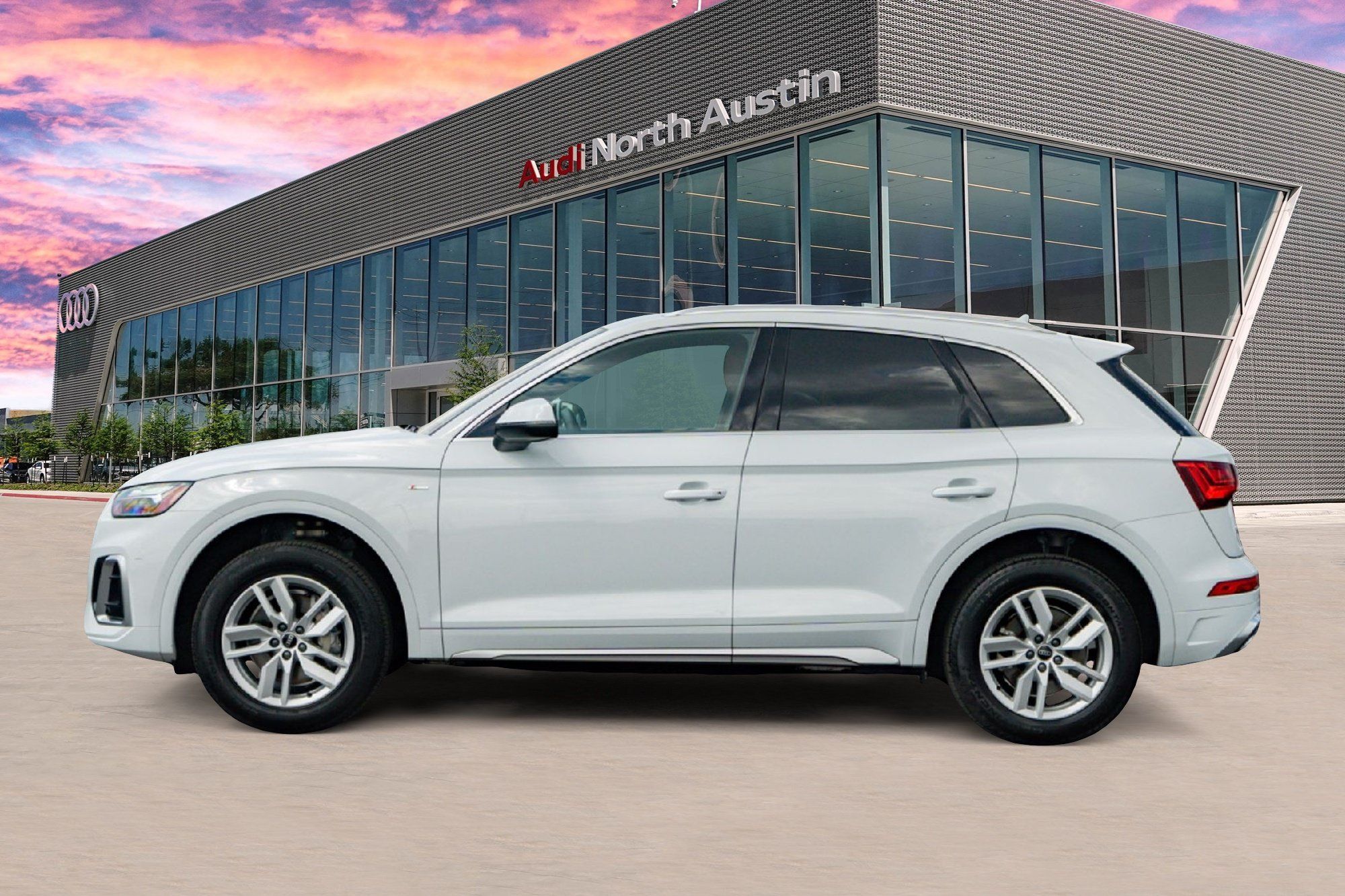 Used 2023 Audi Q5 2.0T Premium w/ Convenience Package AWD/4WD image 5