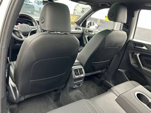 Used 2023 Volkswagen Tiguan SEL R-Line AWD/4WD image 38
