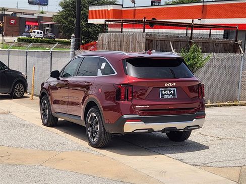 New 2025 Kia Sorento S w/ Panoramic Sunroof Package image 4