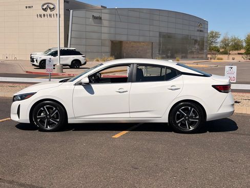 Certified 2024 Nissan Sentra SV FWD image 3