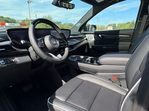 New 2026 Buick Enclave Avenir w/ Super Cruise Package image 14