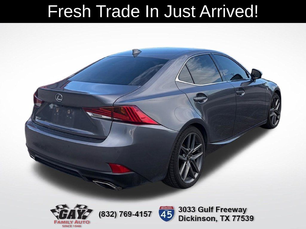 Used 2019 Lexus IS 300 F Sport w/ F Sport Package RWD image 9