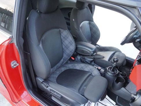 Used 2015 MINI Cooper 2-Door Hardtop image 37