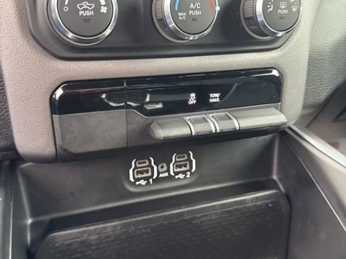 Used 2022 RAM 1500 Big Horn image 35