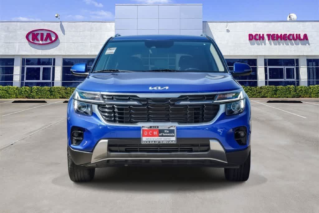 Certified 2025 Kia Seltos S FWD image 2