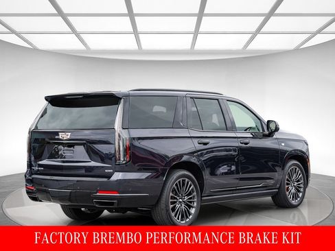 Used 2025 Cadillac Escalade Sport Platinum AWD/4WD image 5