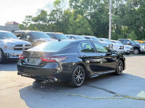 Used 2022 Toyota Camry SE FWD image 26