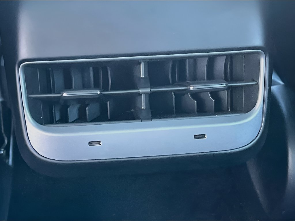 Used 2023 Tesla Model 3 Standard Range RWD image 25