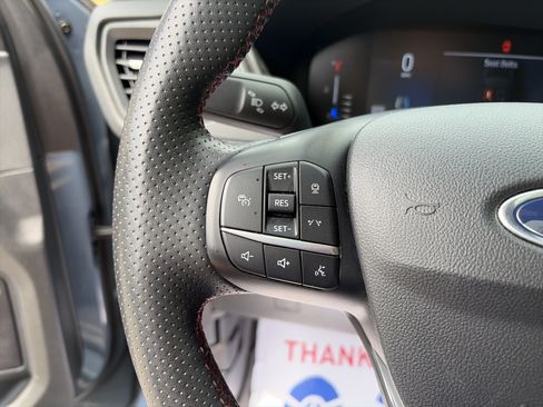 Used 2024 Ford Escape ST-Line w/ Tech Pack #1 AWD/4WD image 31