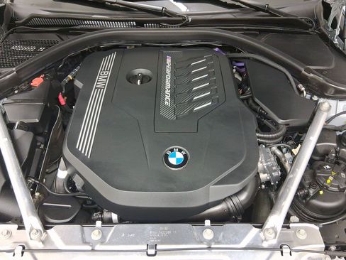 Used 2024 BMW M440i Coupe w/ Shadowloine Package RWD image 32