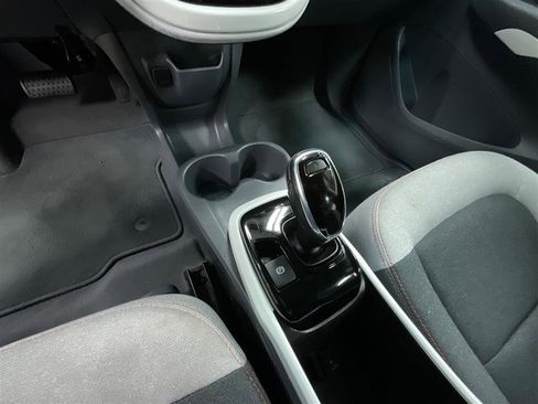 Used 2017 Chevrolet Bolt LT image 14