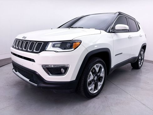 Used 2018 Jeep Compass Limited AWD/4WD image 12