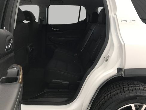 Certified 2023 GMC Acadia SLE w/ Driver Convenience Package image 24