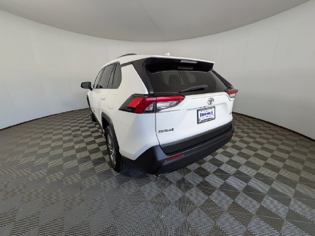 Used 2025 Toyota RAV4 XLE FWD image 10