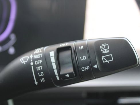 Used 2025 Kia Telluride S image 33