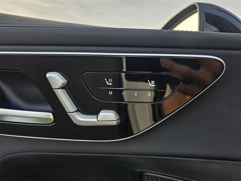 New 2026 Mercedes-Benz GLC 300 image 13