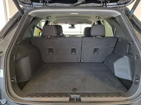 Used 2022 Chevrolet Equinox LT FWD image 27