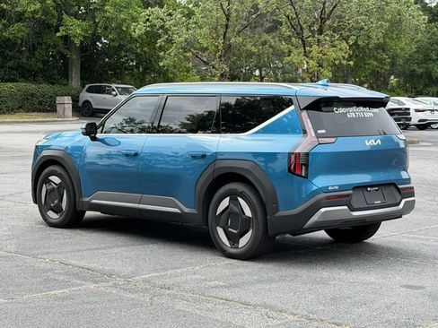 Certified 2026 Kia EV9 Wind AWD/4WD image 3