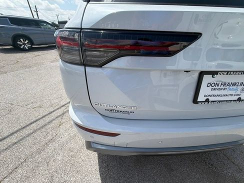 New 2026 Mitsubishi Outlander SEL AWD/4WD image 7