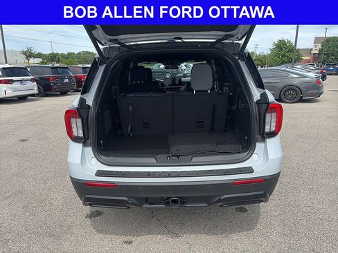 Used 2026 Ford Explorer ST-Line AWD/4WD image 7