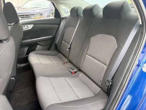 Used 2023 Kia Forte LXS w/ LXS Technology Package FWD image 20