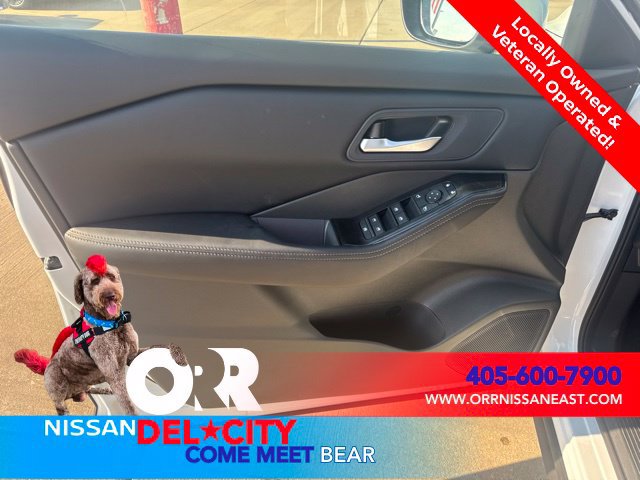New 2026 Nissan Rogue SV AWD/4WD image 15