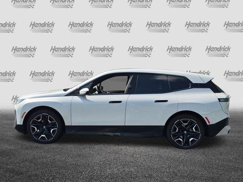 Used 2024 BMW iX xDrive50 w/ Premium Package AWD/4WD image 7