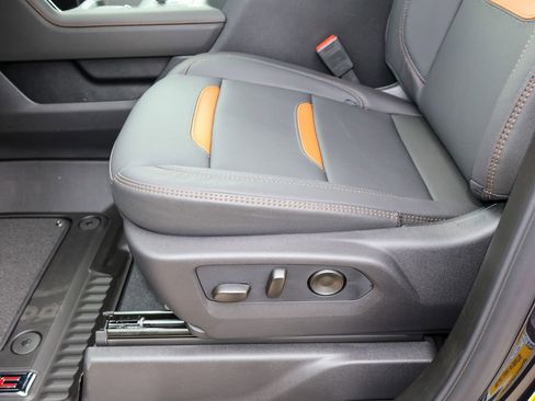 New 2026 GMC Sierra 2500 AT4 image 10