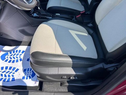 Used 2019 Buick Encore Preferred image 19