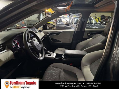 Used 2023 Toyota RAV4 XLE w/ Convenience Package AWD/4WD image 17