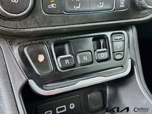 Used 2021 GMC Terrain SLE w/ Elevation Edition FWD image 16