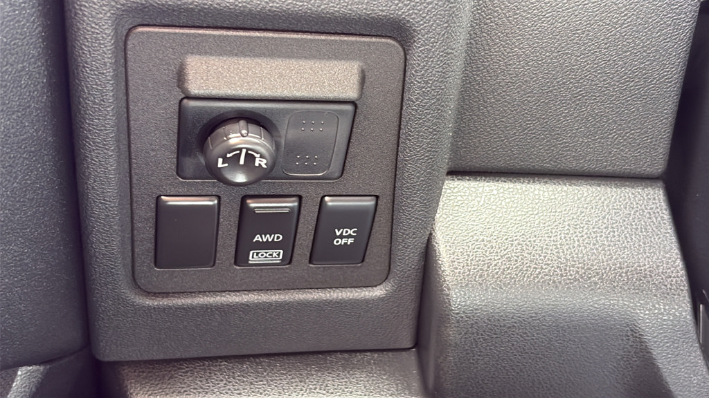 Used 2010 Nissan Rogue SL AWD/4WD image 19