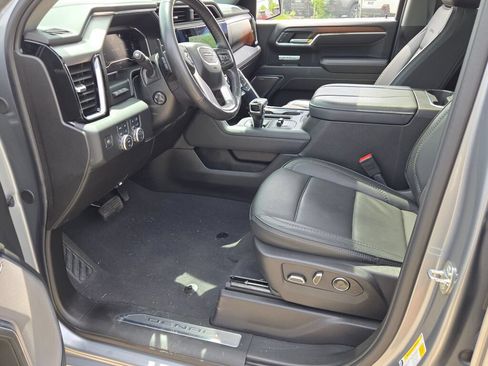 Used 2024 GMC Sierra 1500 Denali w/ Technology Package AWD/4WD image 25