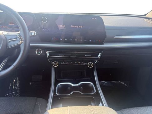 Certified 2024 Chevrolet Traverse LT FWD image 15