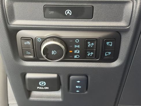Certified 2025 Ford F150 Raptor AWD/4WD image 25