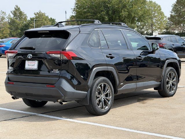Used 2023 Toyota RAV4 XLE Premium AWD/4WD image 4