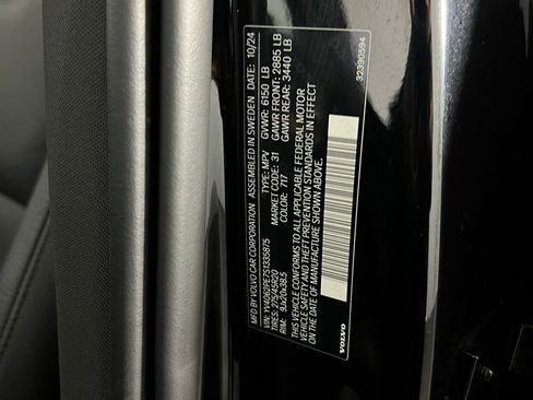 Used 2025 Volvo XC90 B6 Plus image 39