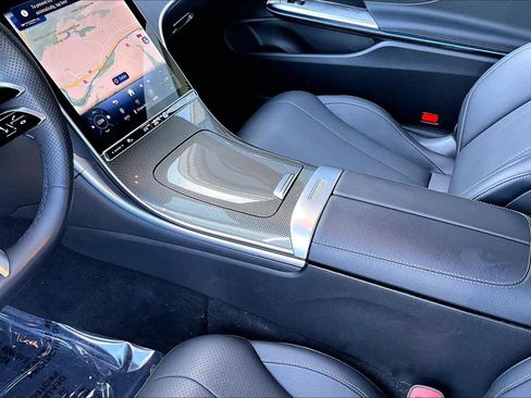 Used 2025 Mercedes-Benz CLE 300 4MATIC Coupe image 16