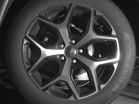 Used 2025 Jeep Compass Limited image 13