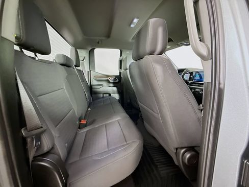 Used 2023 Chevrolet Silverado 1500 LT AWD/4WD image 30