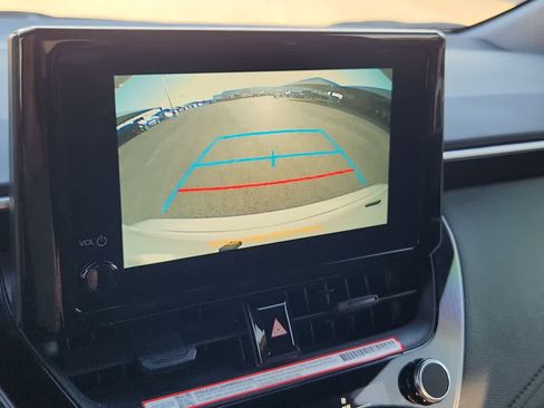 Used 2025 Toyota Corolla SE image 25